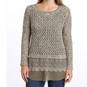 John Fashion brand beige layered open knit topo blouse flowy bottom SZ SM